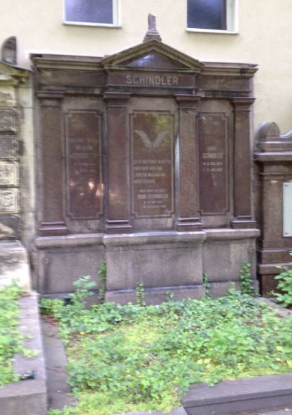 Grabstein Rudi Schindler, Alter St. Matthäus Kirchhof, Berlin-Schöneberg