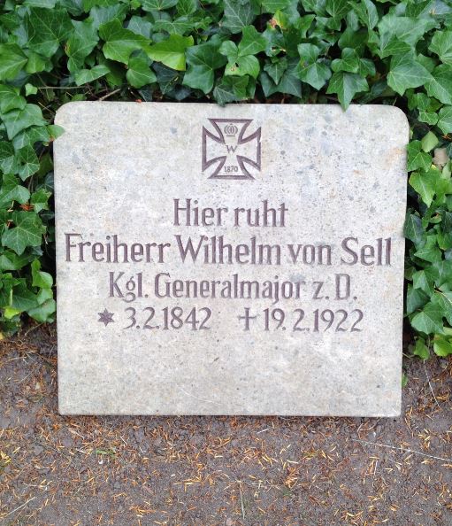 Grabstein Wilhelm Freiherr von Sell, Friedhof Bornstedt, Brandenburg