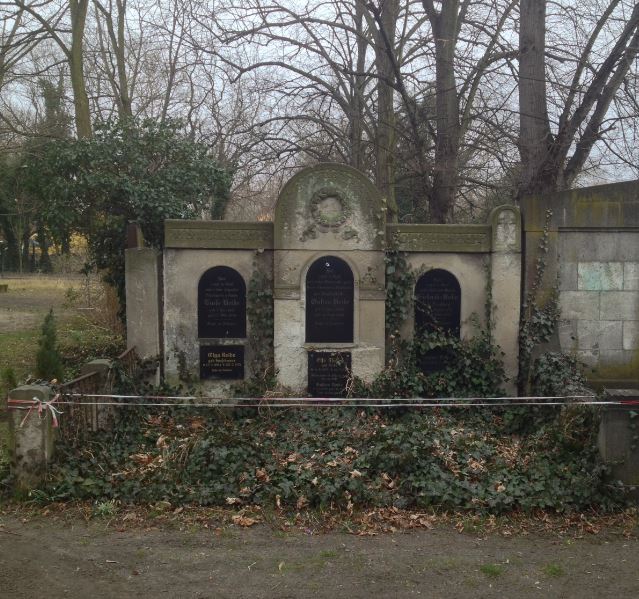 Grabstein Gustav Reibe, Friedhof Teltow, Brandenburg
