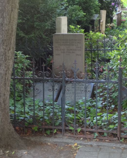 Grabstein Helene Dominicus, geb. Fehling, III. Städtischer Friedhof Stubenrauchstraße, Berlin-Friedenau