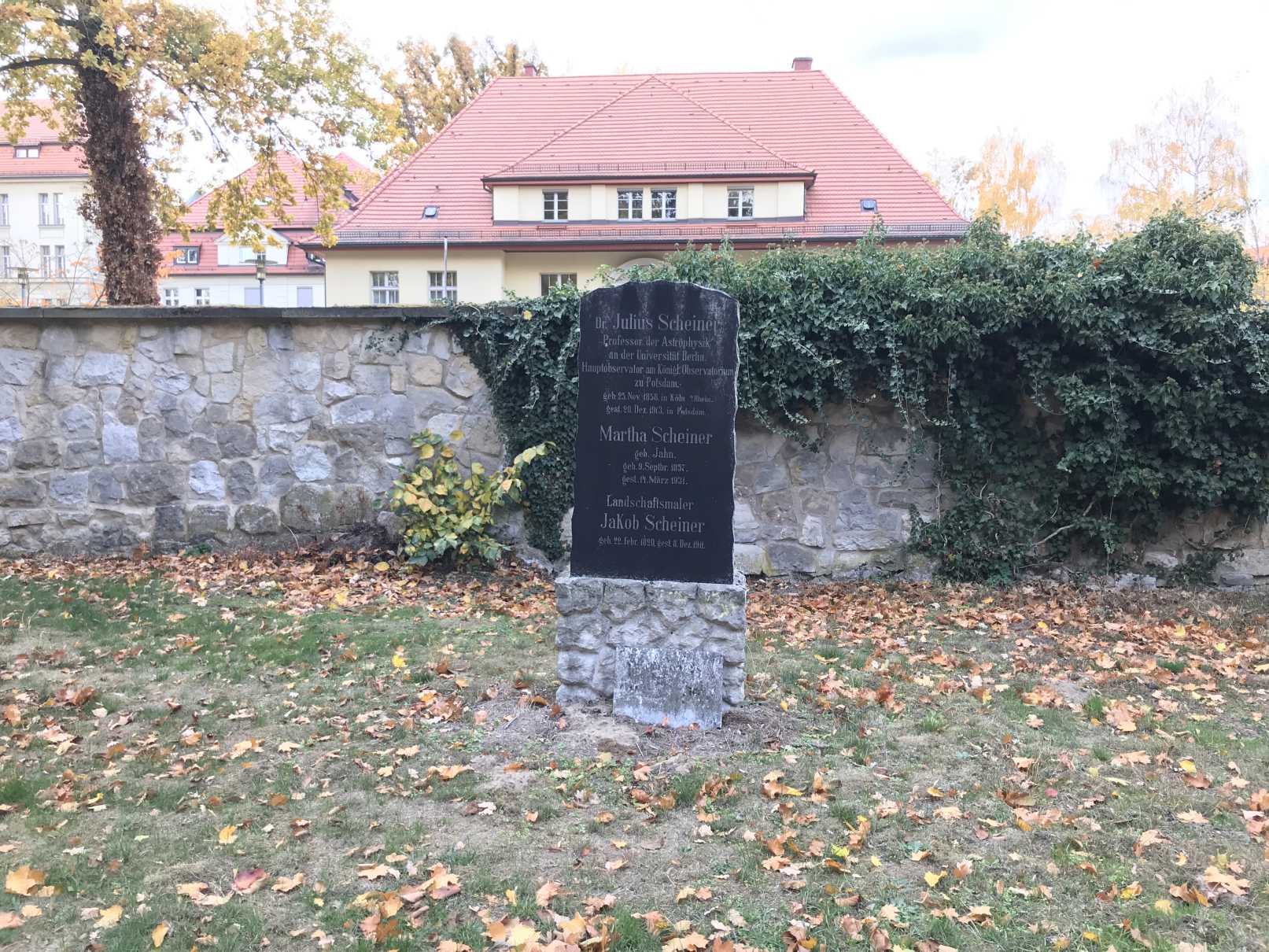 Grabstein Martha Scheiner, geb. Jahn, Alter Friedhof Potsdam, Brandenburg