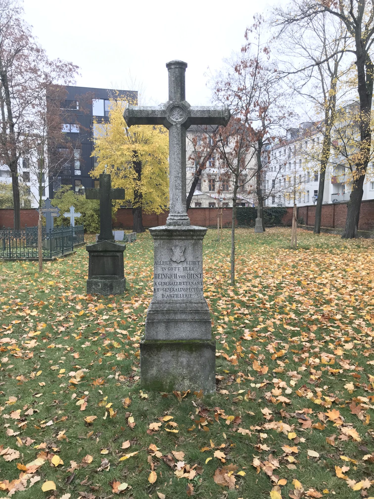 Grabstein Heinrich von Diest, Alter Garnisonfriedhof Berlin