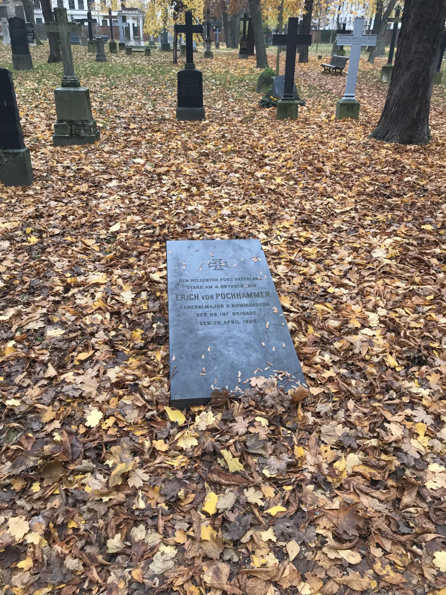 Grabstein Erich von Pochhammer, Alter Garnisonfriedhof Berlin